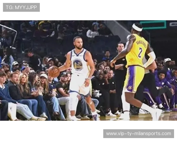 勇士强势反弹,库里和穆迪带队重回胜轨 勇士强势反弹,库里和穆迪带队重回胜轨