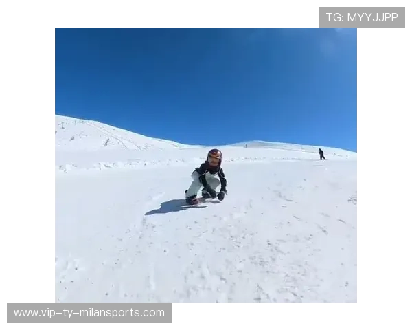 滑雪选手完美空翻震撼现场：自由与极限的美丽瞬间