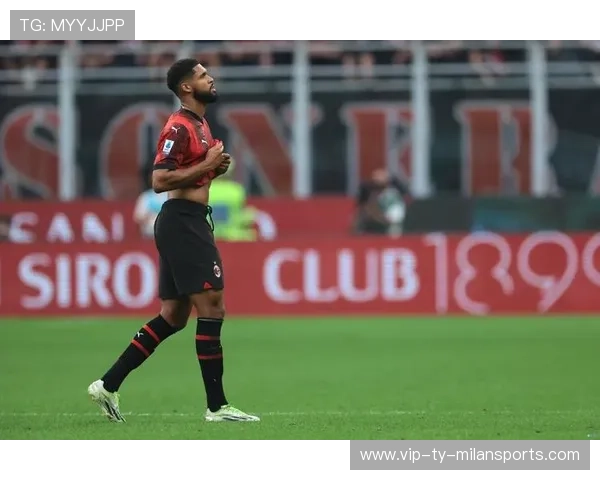 AC米兰克鲁尼奇稳固后场节奏