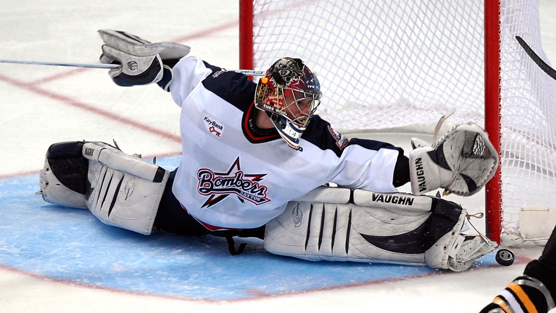 “巴黎4–0横扫皇马，姆巴佩助攻帽子戏法”