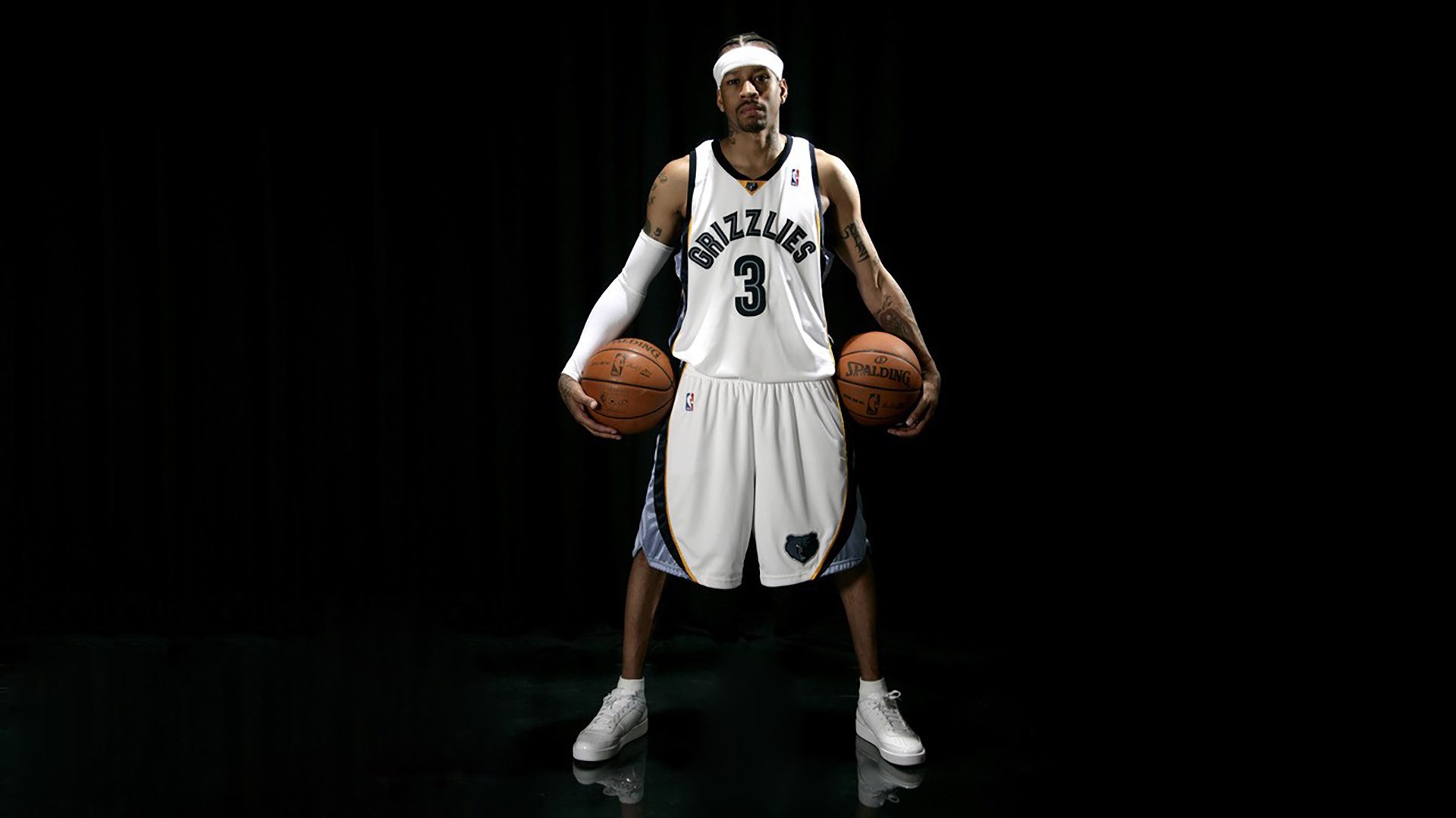 中国篮球运动员专项投篮技术动作分析，篮球运动员投篮的动作