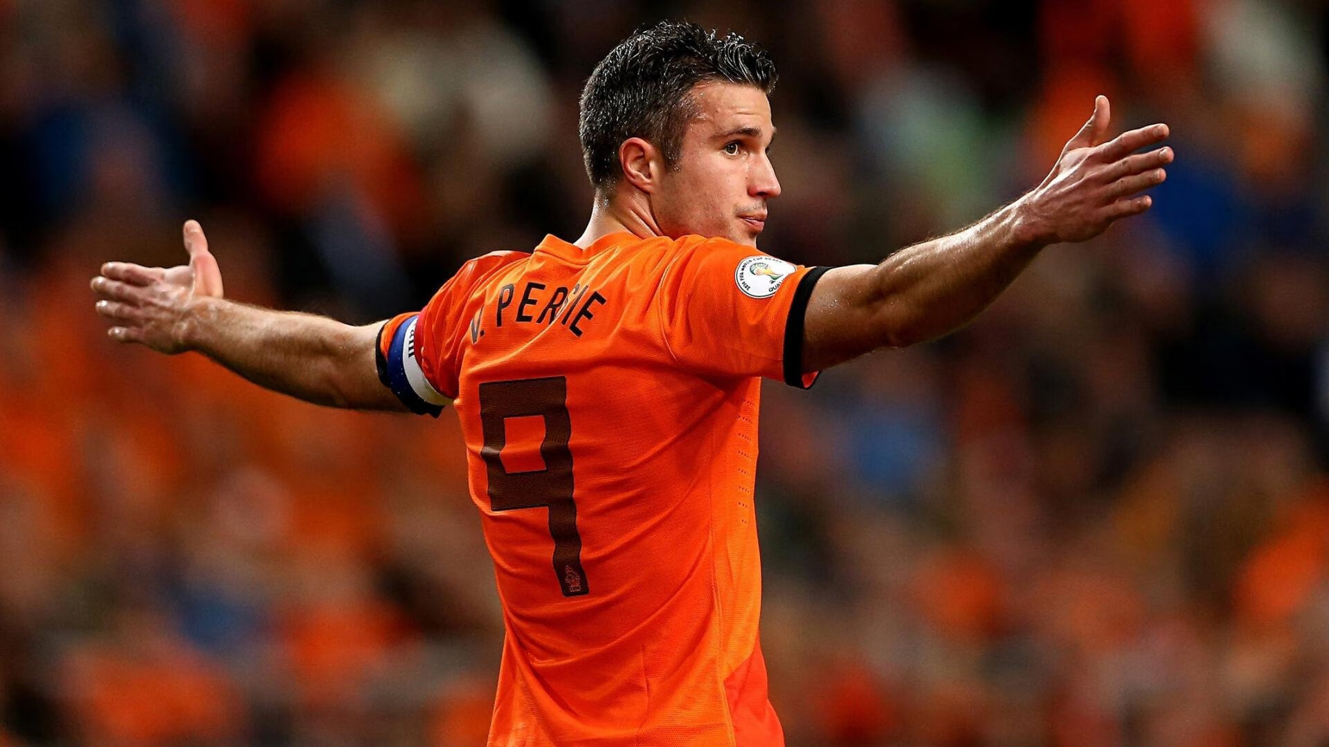 欧洲杯倒数第四秒的传球：精彩托盘让人屏息，欧洲杯传奇